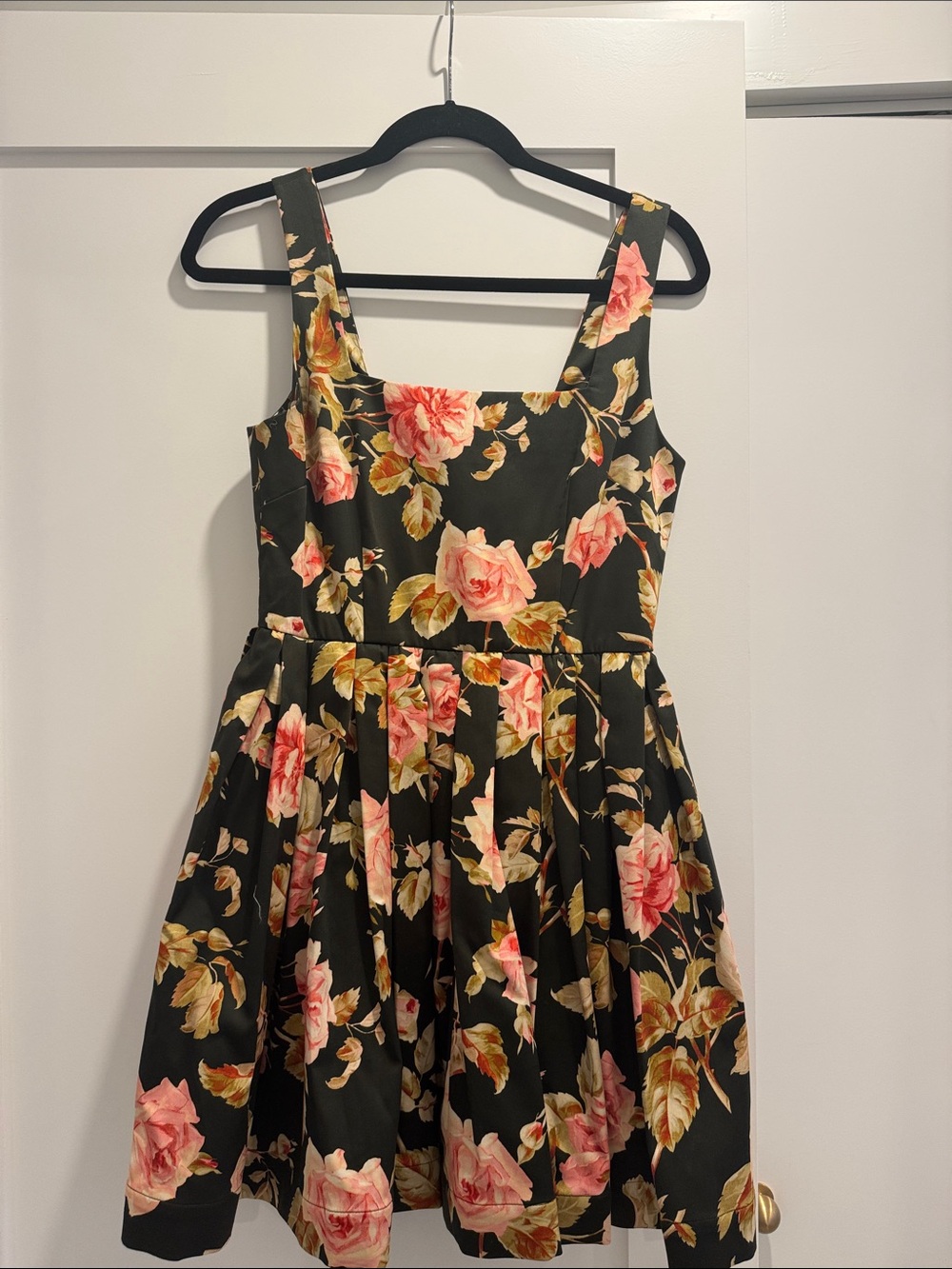 Cara Cara Basil Mini Dress Altha Flora Olive. Small. New with Tags